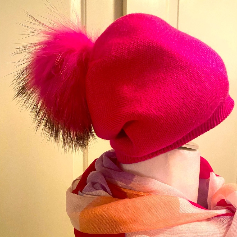 Pink Faux Fur Pom Pom Winter Hat 🩷🩷🩷